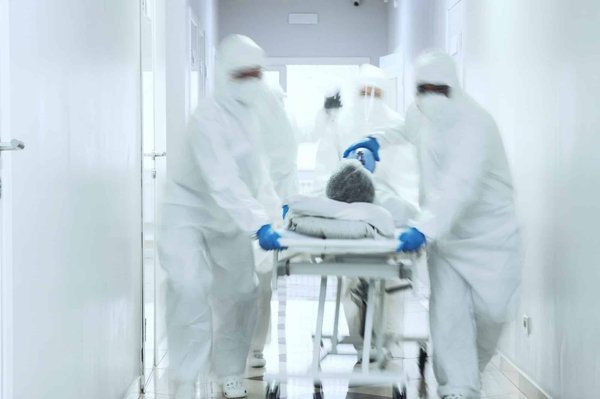 Quelle formation en techniques de réanimation avancée pour les infirmiers d'urgence ?